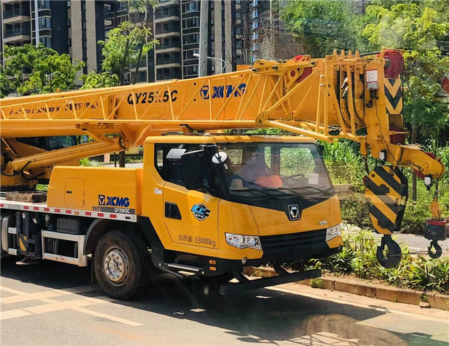 天山区大件设备吊装租赁吊车